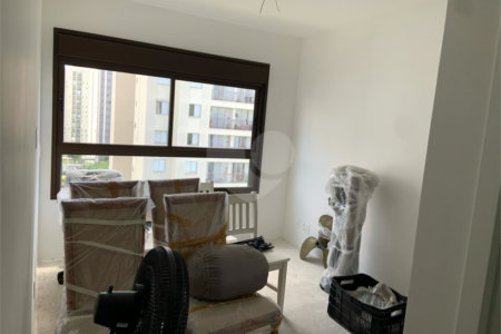 Apartamento à venda com 3 suítes em Bela Aliança, São Paulo, SP
