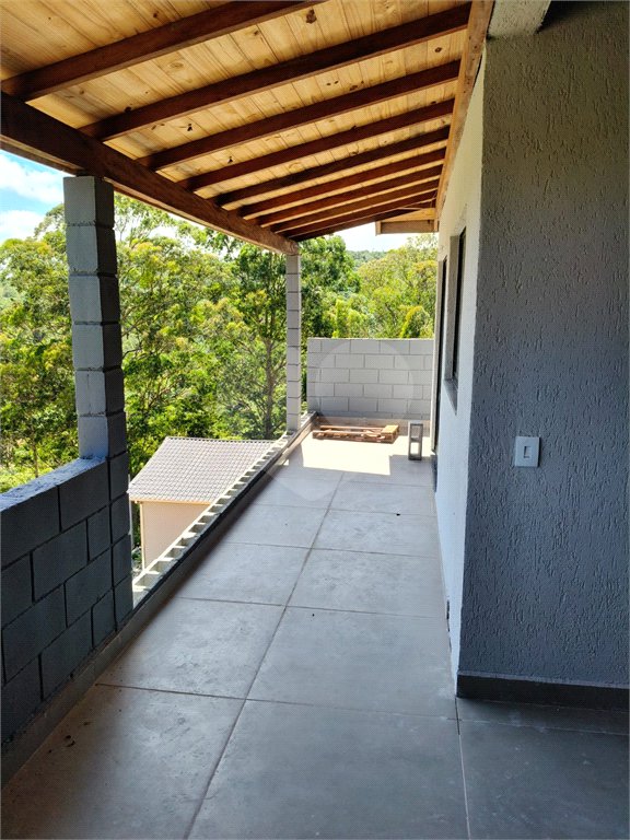Casa à venda com 2 quartos no condomínio Águas de São Pedro, Mairiporã - SP