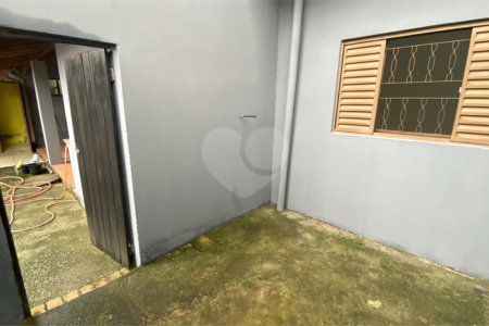 Casa para alugar com 2 quartos, sendo 1 suíte,  em Vila Carolina, Itapetininga, SP