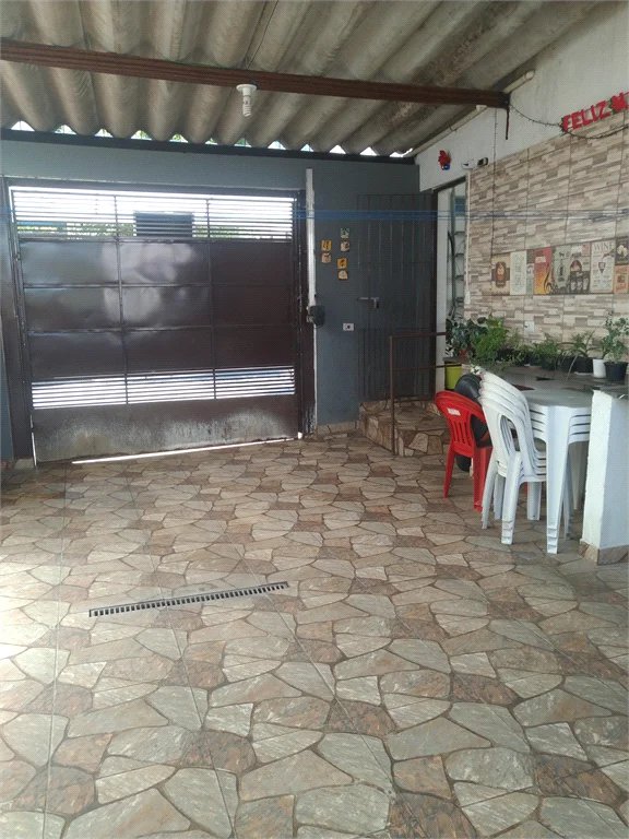 Casa à venda com 4 quartos, sendo 1 suíte, em Vila Pirajussara, São Paulo, SP