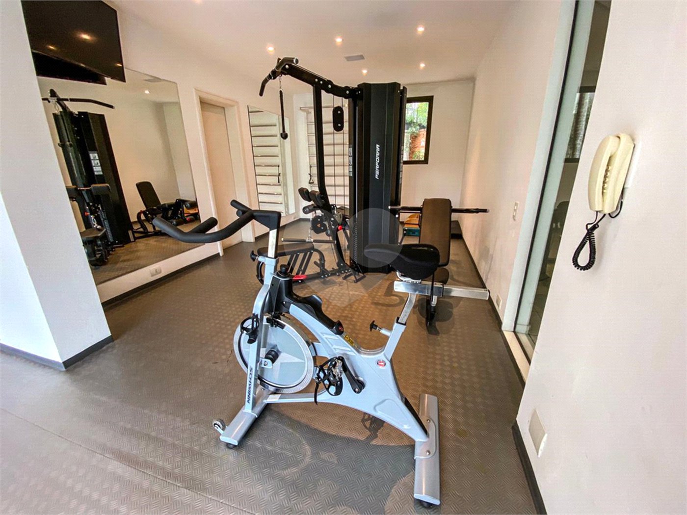Apartamento à venda com 4 suítes em Vila Suzana, São Paulo, SP