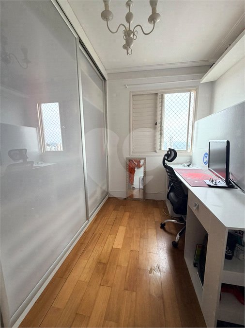 Apartamento à venda com 3 quartos, sendo 1 suíte,  em Vila Guarani (z Sul), São Paulo, SP
