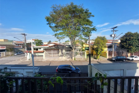 Sobrado à venda com 3 quartos, sendo 1 suíte, em Parque São Domingos, São Paulo, SP