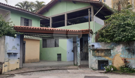 Casa à venda com 4 quartos, sendo 2 suítes,  em Parque Esmeralda, São Paulo, SP