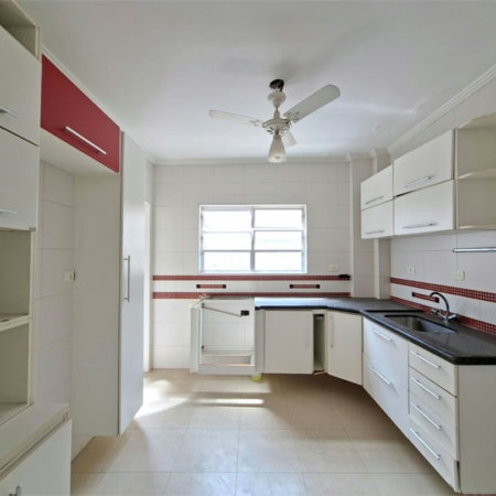 Apartamento Residencial à venda, Gonzaga, Santos - AP1410.