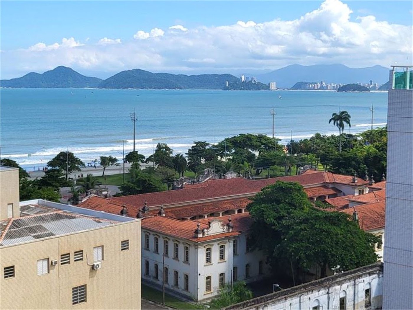 Apartamento Residencial à venda, Vila Assunção, Praia Grande - AP0363.