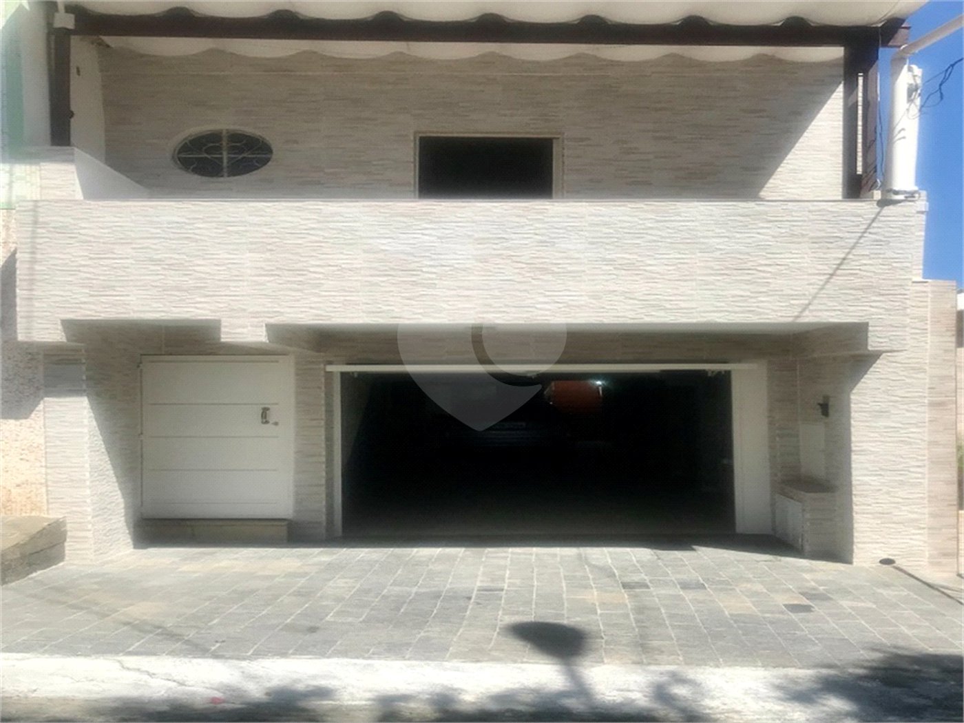 Sobrado à venda com 4 quartos, sendo 1 suíte, em Vila Gustavo, São Paulo, SP