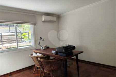 Casa à venda com 4 suítes em Marambaia, Vinhedo, SP
