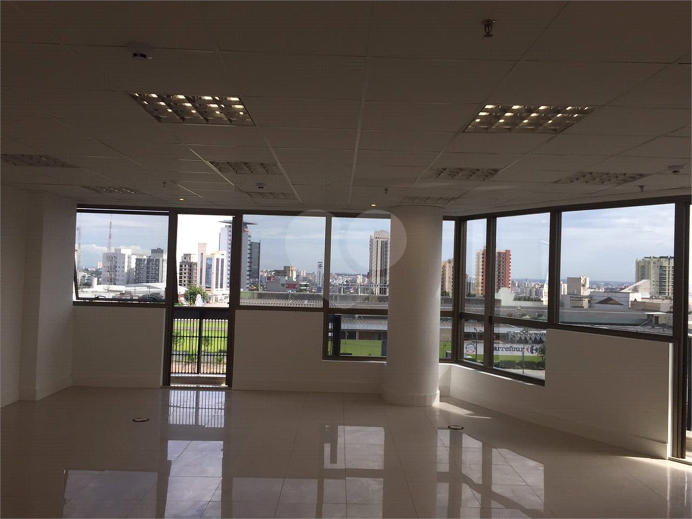 Sala à venda em Parque Bela Vista, Votorantim, SP