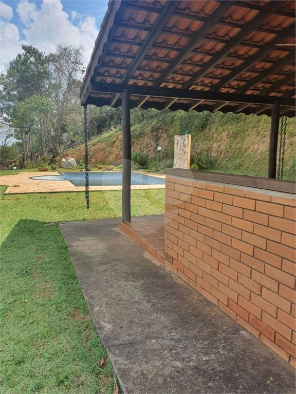 Sítio à venda com 6 quartos, sendo 5 suítes,  em Curral, Ibiúna, SP