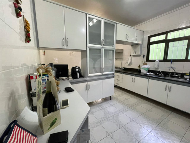 Sobrado à venda com 3 quartos, sendo 1 suíte,  em Vila Paiva, São Paulo, SP