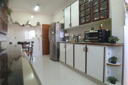 Apartamento no Edíficio Alexandre Previeiro