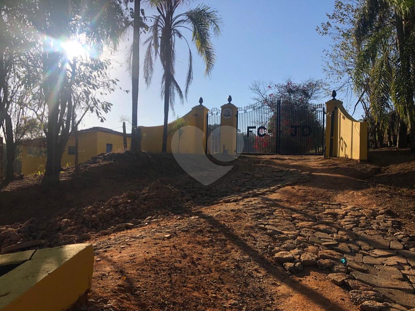 Fazenda com pasto a venda em Morungaba