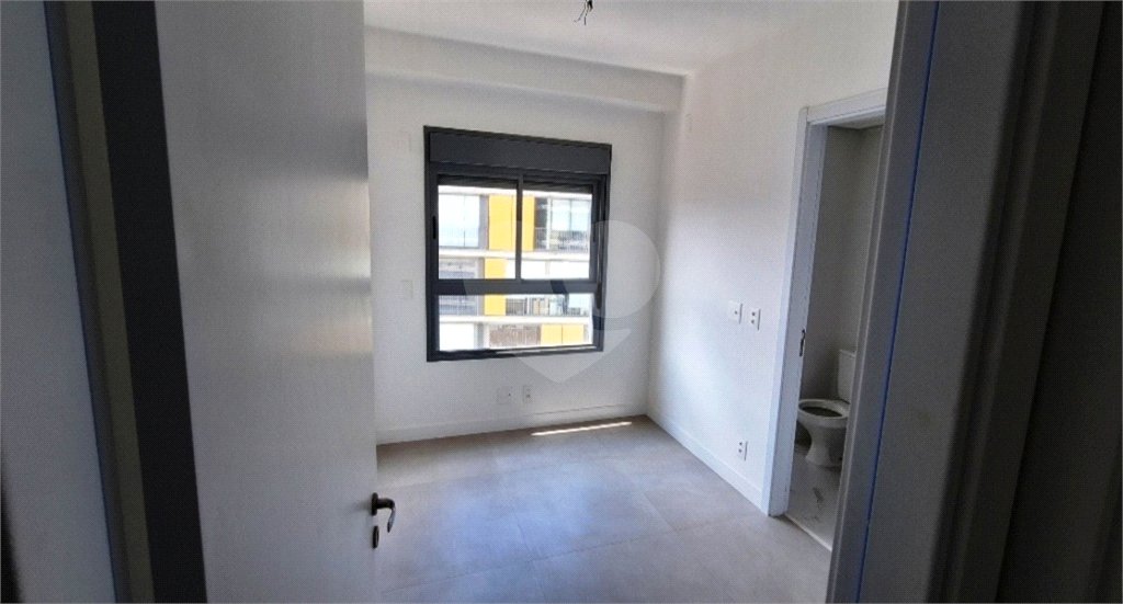 Apartamento à venda com 3 suítes em Sumarezinho, São Paulo, SP