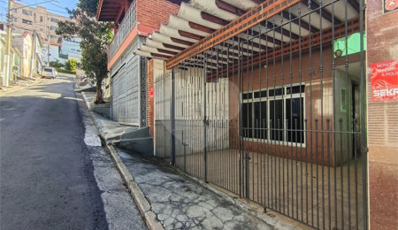 Sobrado à venda com 3 quartos em Chora Menino, São Paulo, SP