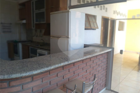 Chácara à venda com 4 quartos, sendo 2 suítes, em Loteamento Village de Atibaia, Atibaia, SP