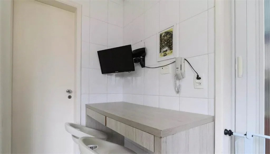 Apartamento à venda com 3 suítes em Vila Ipojuca, São Paulo, SP