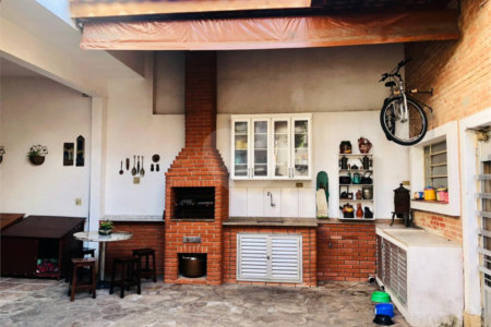 Sobrado à venda com 5 suítes em Vila Cordeiro, São Paulo, SP