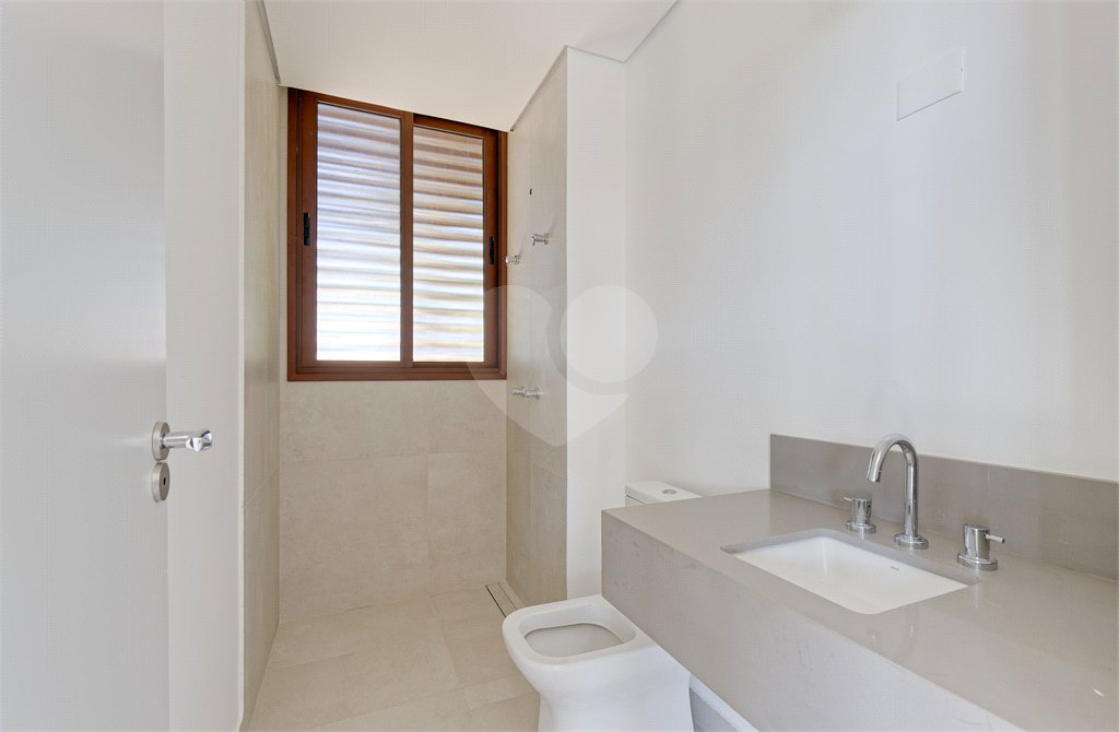 Casa à venda com 4 suítes no condomínio Casa Flora Badra, São Paulo - SP
