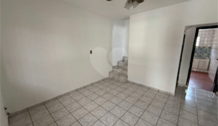 Sobrado à venda com 3 quartos em Jardim Trussardi, São Paulo, SP