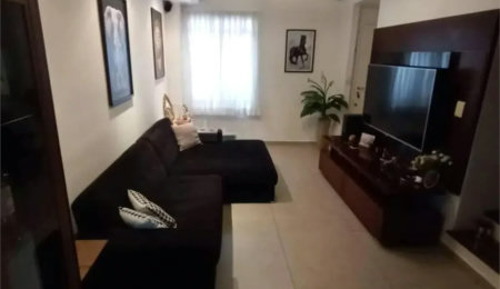 Casa à venda com 3 quartos, sendo 1 suíte, no condomínio Jardim das Palmas, São Paulo - SP