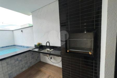 Casa à venda com 3 quartos, sendo 1 suíte, no condomínio Horto Florestal Villagio, Sorocaba - SP