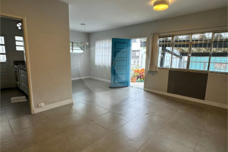 Casa Térrea à venda com 3 quartos, sendo 1 suíte,  em Vila Madalena, São Paulo, SP