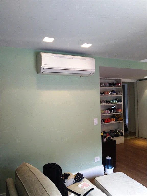 Casa à venda com 4 quartos, sendo 3 suítes, em Vila Tramontano, São Paulo, SP