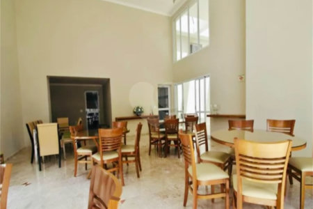 Apartamento à venda com 4 quartos, sendo 2 suítes,  em Vila Andrade, São Paulo, SP