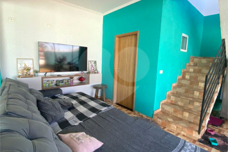 Sobrado à venda com 2 quartos, sendo 1 suíte, em Nova Tres Lagoas, Três Lagoas, MS