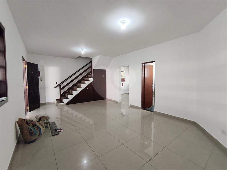 Sobrado à venda com 3 quartos, sendo 1 suíte, em Cupecê, São Paulo, SP