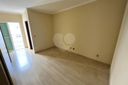 Sobrado à venda com 3 quartos, sendo 1 suíte,  em Vila Alice, Santo André, SP