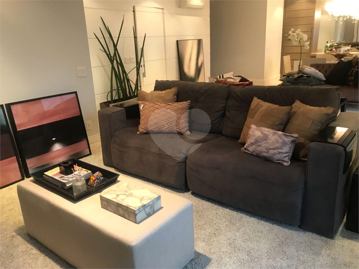 Apartamento à venda com 3 suítes em Moema, São Paulo, SP