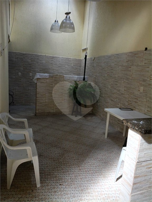 Casa à venda com 4 quartos, sendo 2 suítes,  em Vila Rei, Mogi das Cruzes, SP