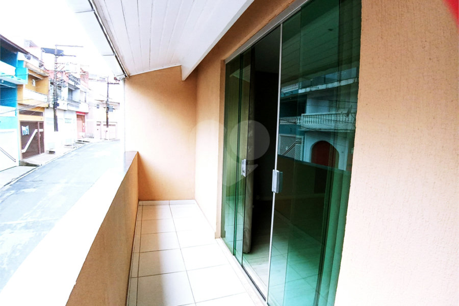 Sobrado à venda com 3 quartos no Brasilândia, São Paulo, SP