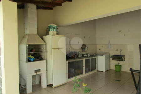 Casa à venda com 3 quartos, sendo 1 suíte,  em Vila Rosa, Itapetininga, SP