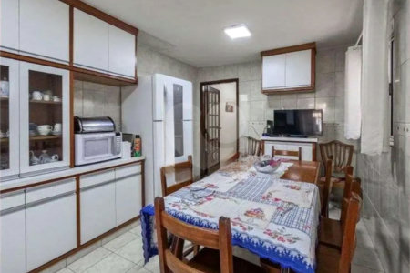 Casa à venda com 3 quartos em Jardim Marisa, São Paulo, SP