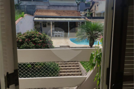 Sobrado à venda com 4 quartos, sendo 1 suíte, em Chácara Jafet, Mogi das Cruzes, SP