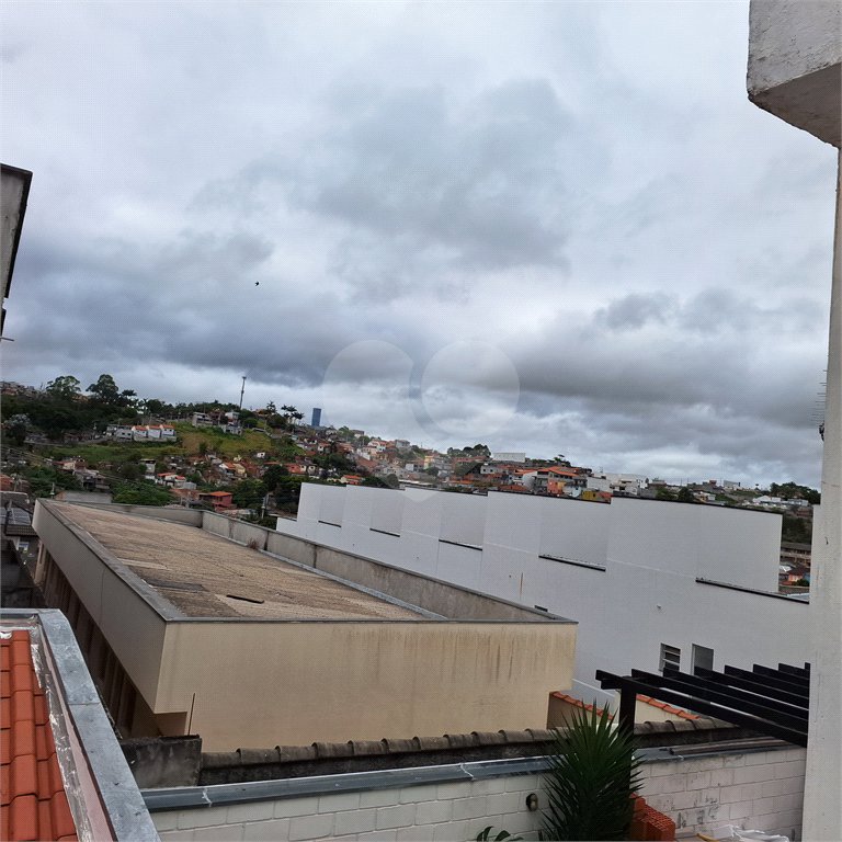 Casa à venda com 2 quartos no condomínio Residencial Cristal Lll, Mogi das Cruzes - SP