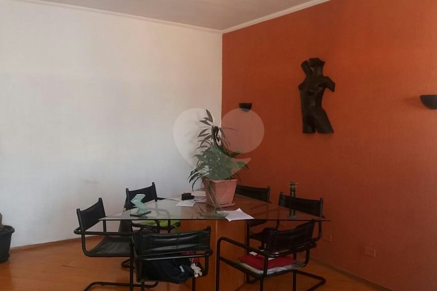 Casa à venda com 3 quartos, sendo 1 suíte, em Santana, São Paulo, SP