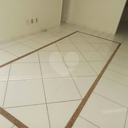 Casa em condomínio à venda com 2 suítes em Jardim Paulista, Atibaia, SP