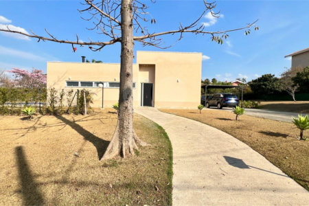 Casa à venda com 3 suítes no condomínio Haras Paineiras, Salto - SP