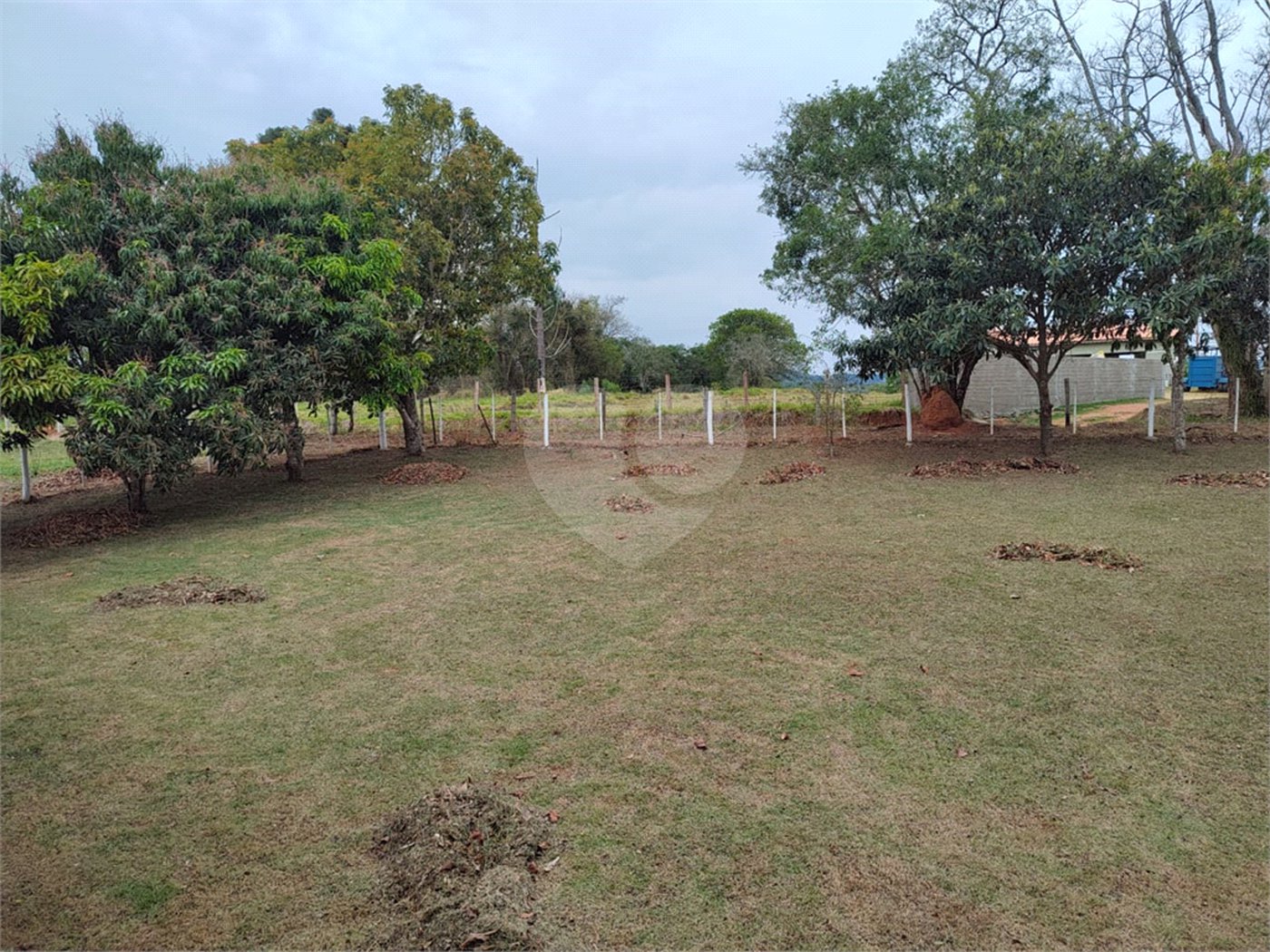 Chácara à venda com 3 quartos, sendo 1 suíte, em Bairro do Machadinho, Angatuba, SP