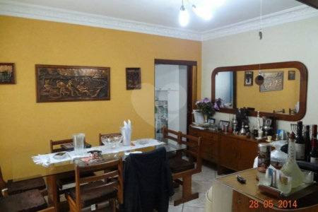 Sobrado à venda com 5 quartos, sendo 1 suíte, em Santana, São Paulo, SP