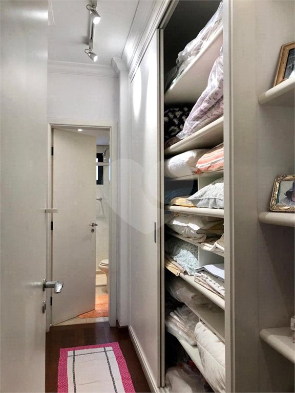 Apartamento à venda com 3 suítes em Vila Mariana, São Paulo, SP