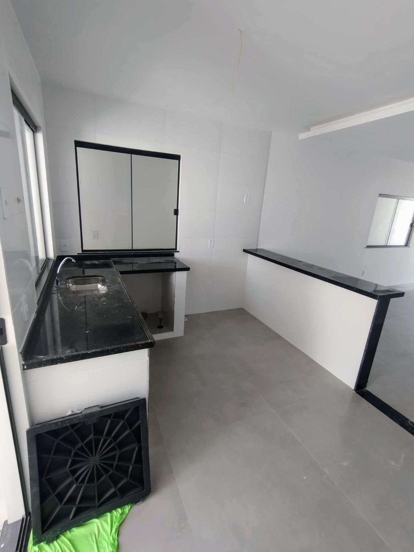 Casa à venda com 3 quartos, sendo 1 suíte, em Guaratiba, Rio de Janeiro, RJ