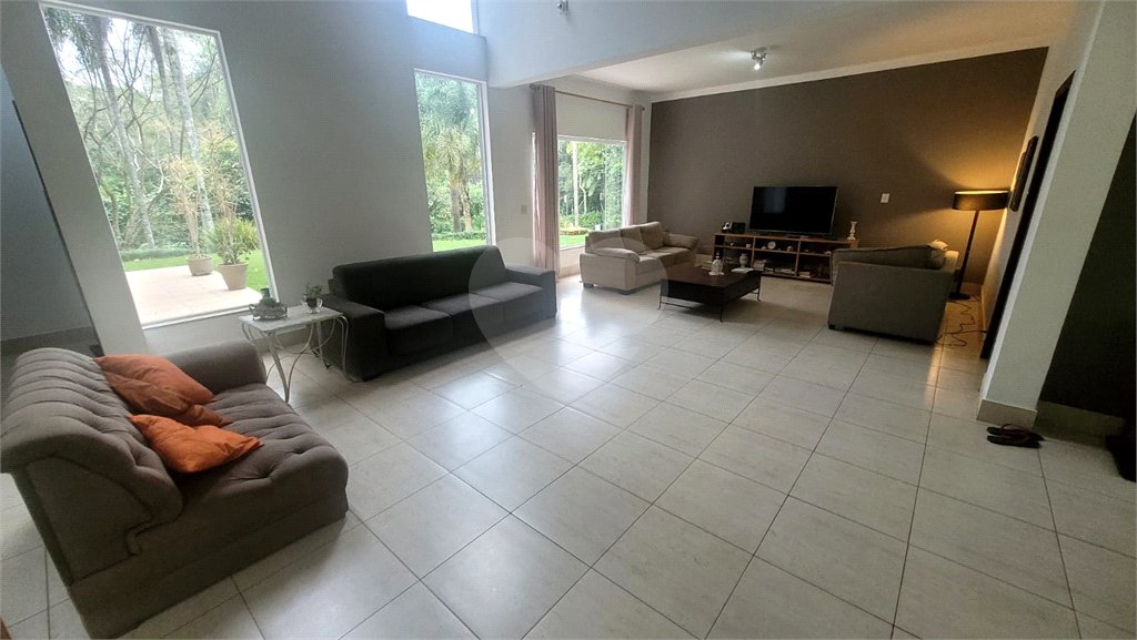 Casa à venda com 5 suítes no condomínio Associação Reserva das Hortênsias, Mairiporã - SP
