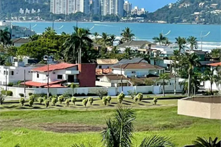 Apartamento à venda com 3 quartos, sendo 1 suíte, em Jardim Belmar, Guarujá, SP