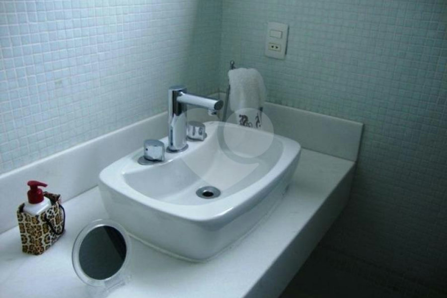 Apartamento à venda com 4 quartos, sendo 2 suítes, em Água Fria, São Paulo, SP
