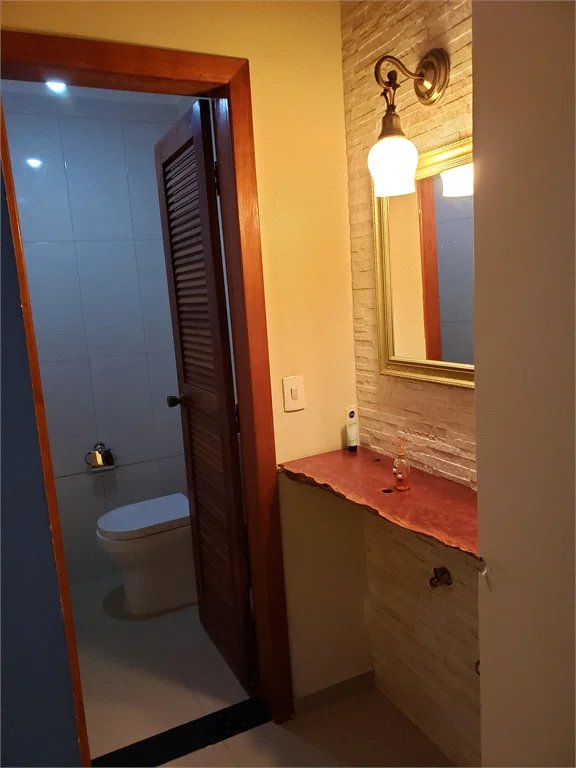 Sobrado à venda com 3 quartos em Jardim Germânia, São Paulo, SP